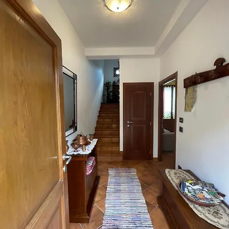 בית נופש Terraced House With Garden In - Larihome A13
