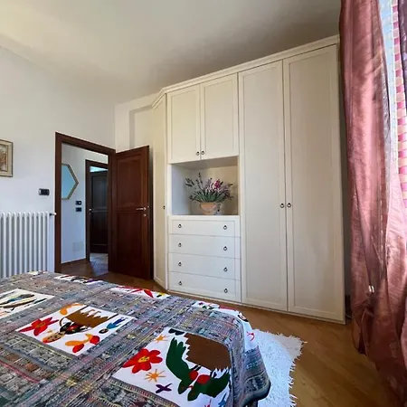 בית נופש Terraced House With Garden In - Larihome A13 *